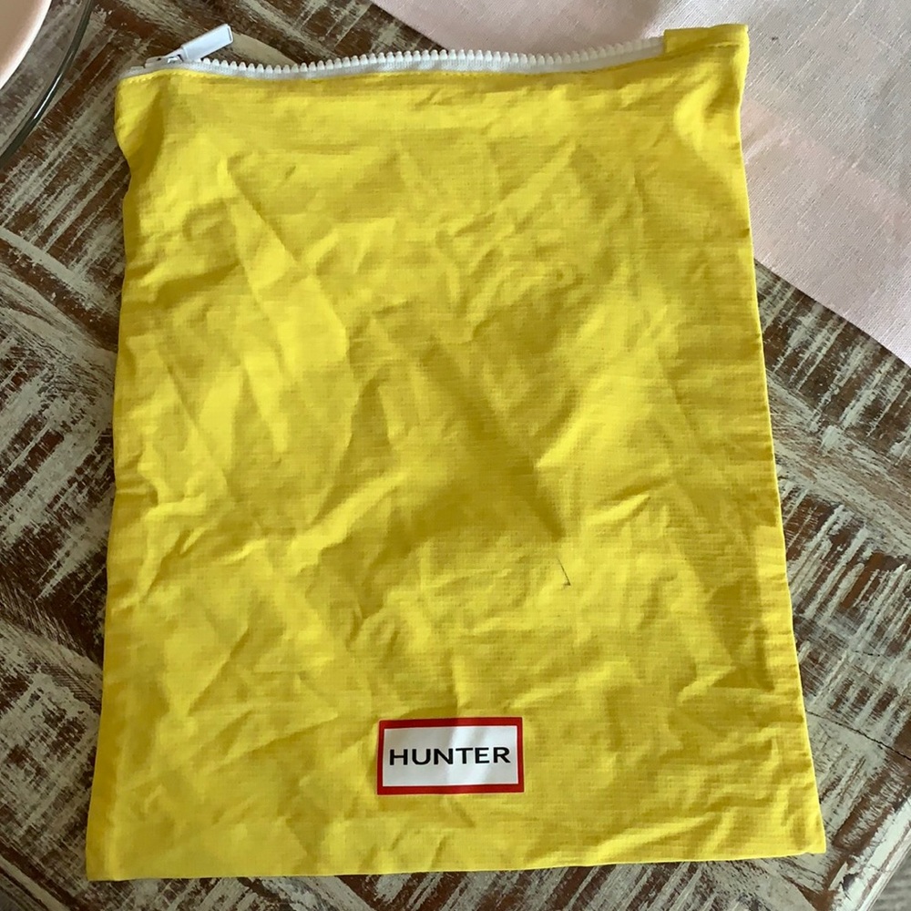 Hunter Pouch